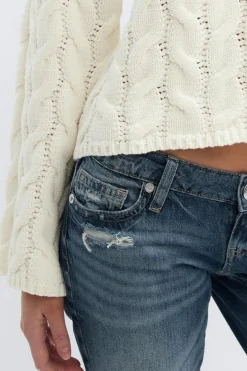 14+ cable knitted sweater