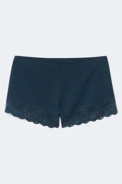 14+ lace detail shorts