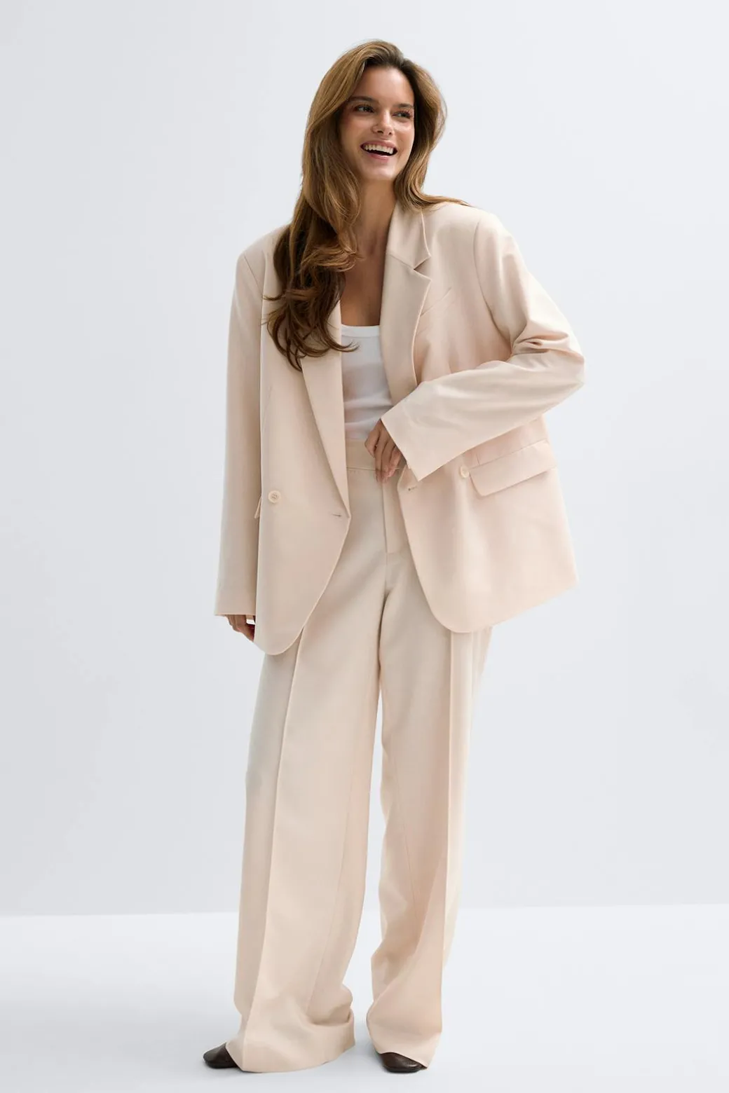 Back high slit blazer