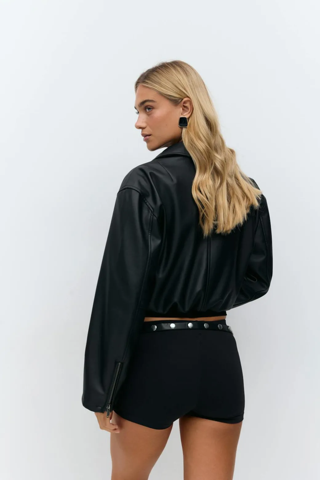 Basic micro short biker