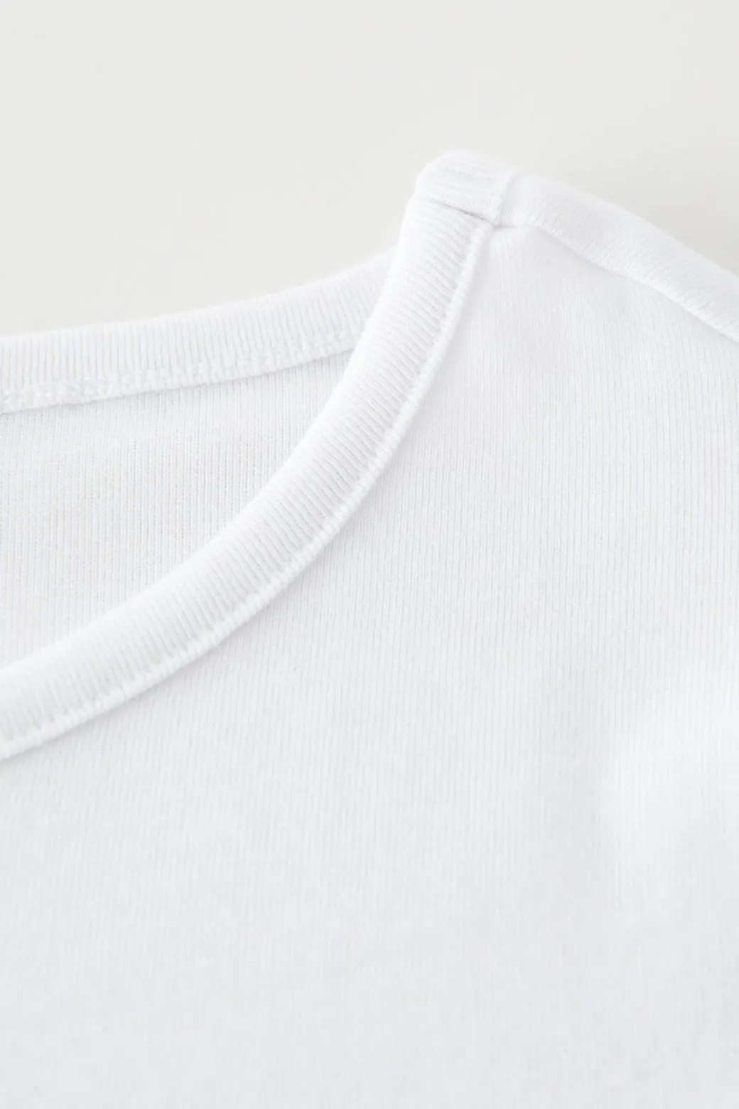 Basic tight top