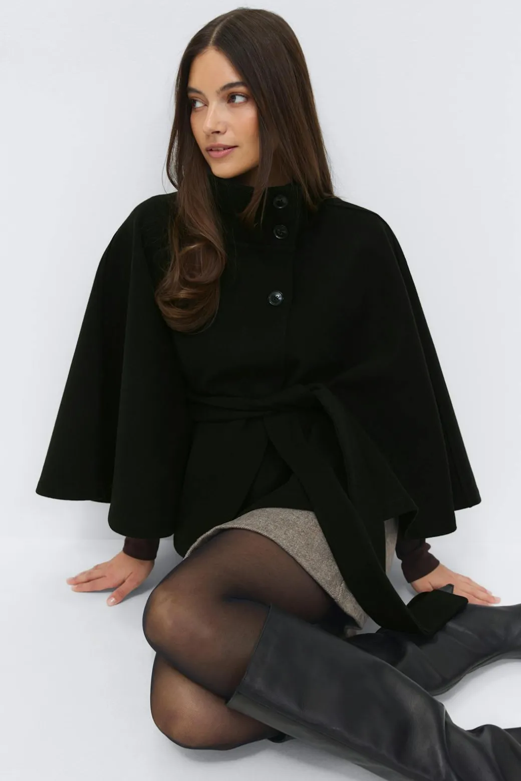Belt cape jacket