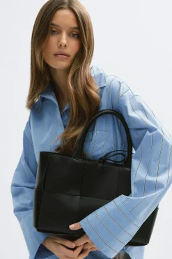 Big braided tote bag
