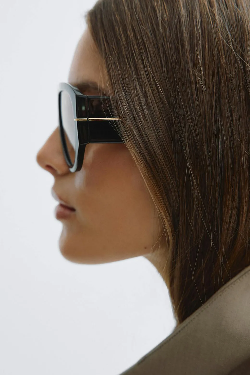 Bold aviator sunglasses