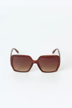 Bold retro square sunglasses