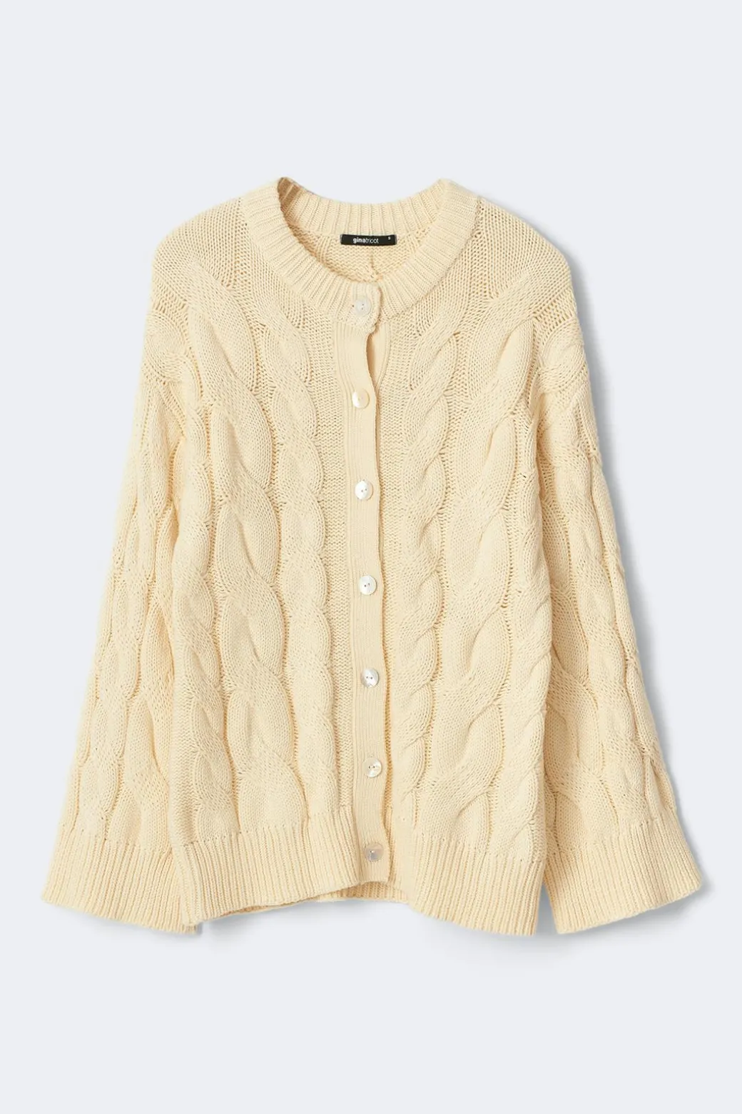 Chunky knitted cable cardigan