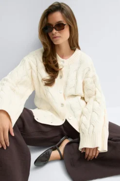 Chunky knitted cable cardigan