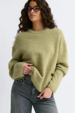 Crew neck knitted sweater