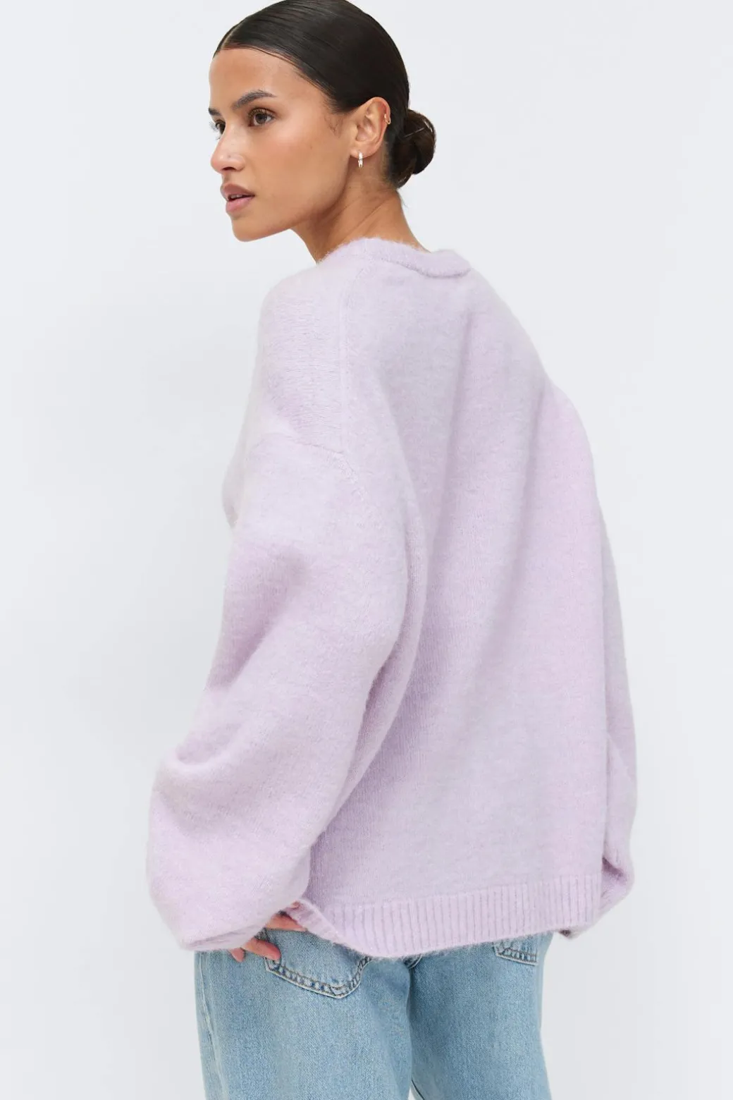 Crew neck knitted sweater