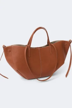 Detail strap tote bag