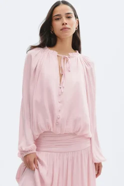 Drapy top