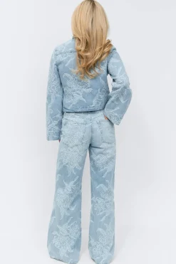 Embroidery jeans