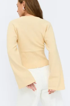 Fitted waist knitted cardigan