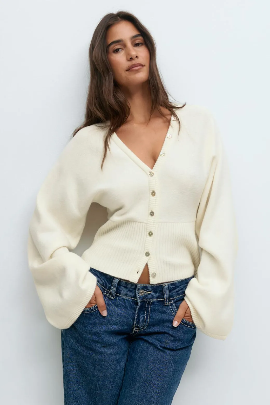 Fitted waist knitted cardigan