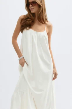 Flowy maxi dress