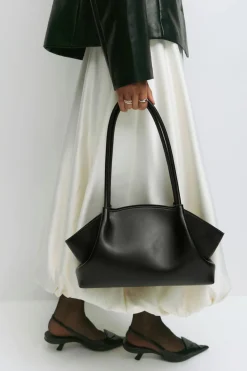 Fold detail shoulder bag