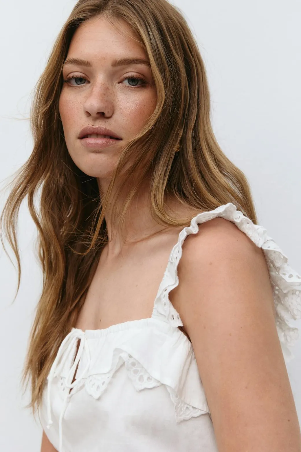 Frill top