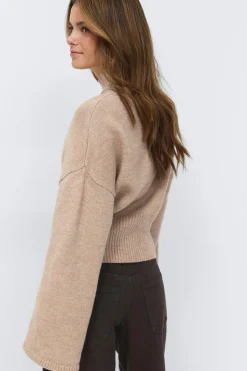 Funnel neck knitted sweater