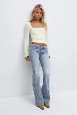 Iconic twisted jeans