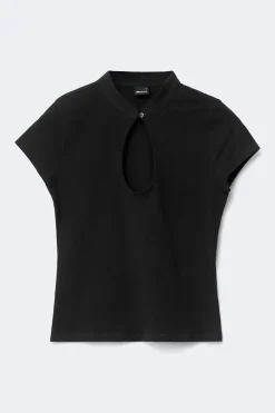 Keyhole top