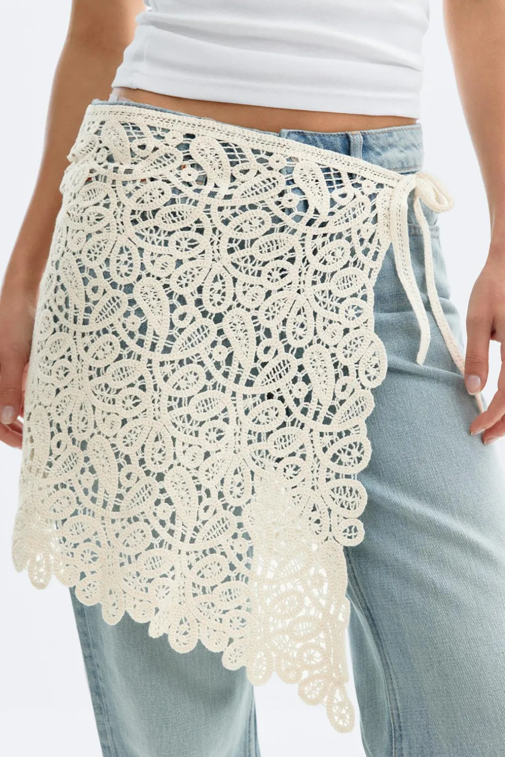 Knitted crochet apron skirt