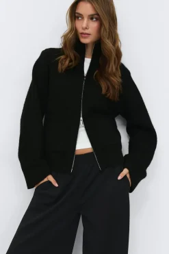 Knitted pocket cardigan