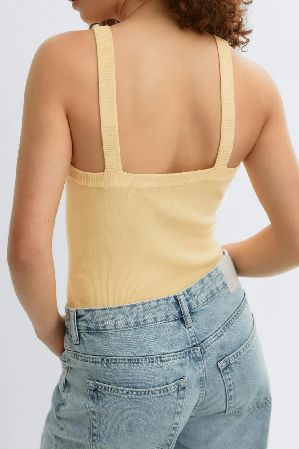Knitted singlet