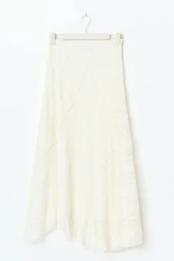Lace skirt