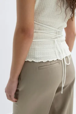 Lacing back top