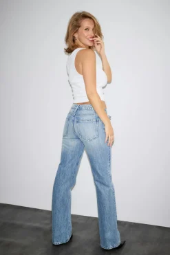 Lacing jeans