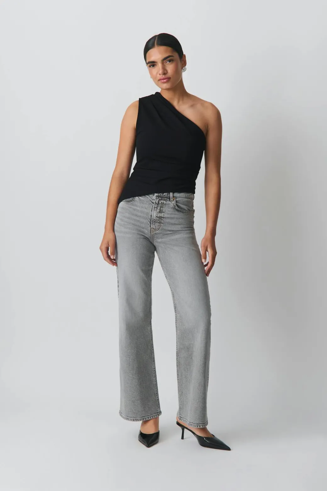 One shoulder drapy top
