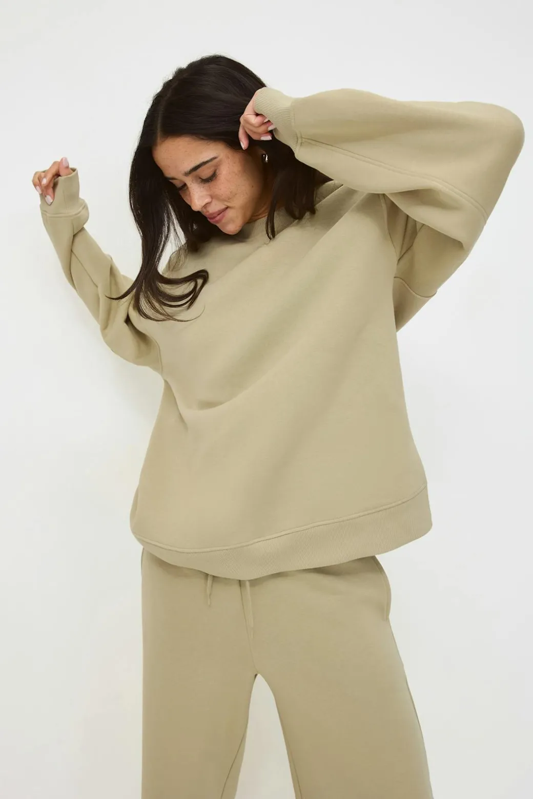 Oversized crew neck sweater