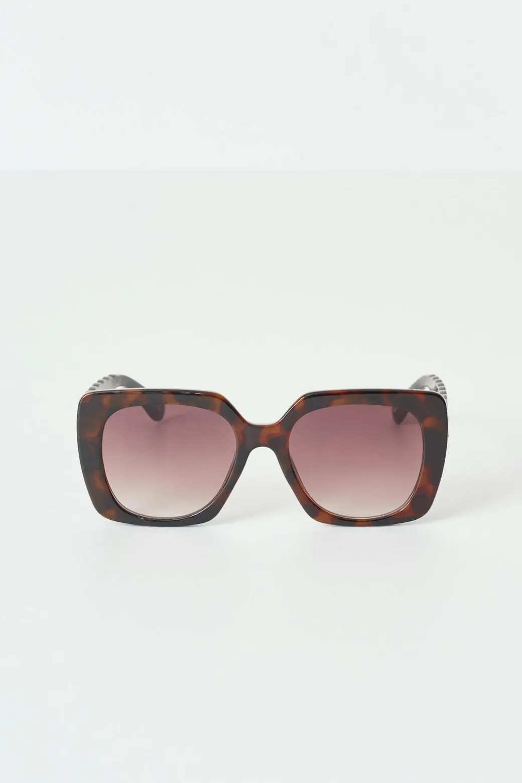 Oversized square sunglasses