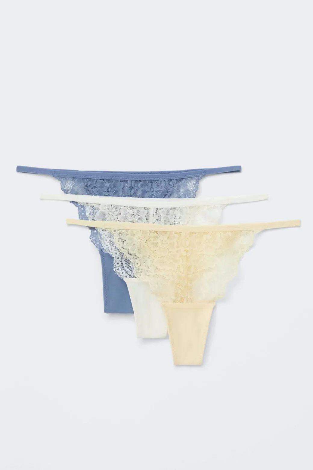 3-pack lace thong