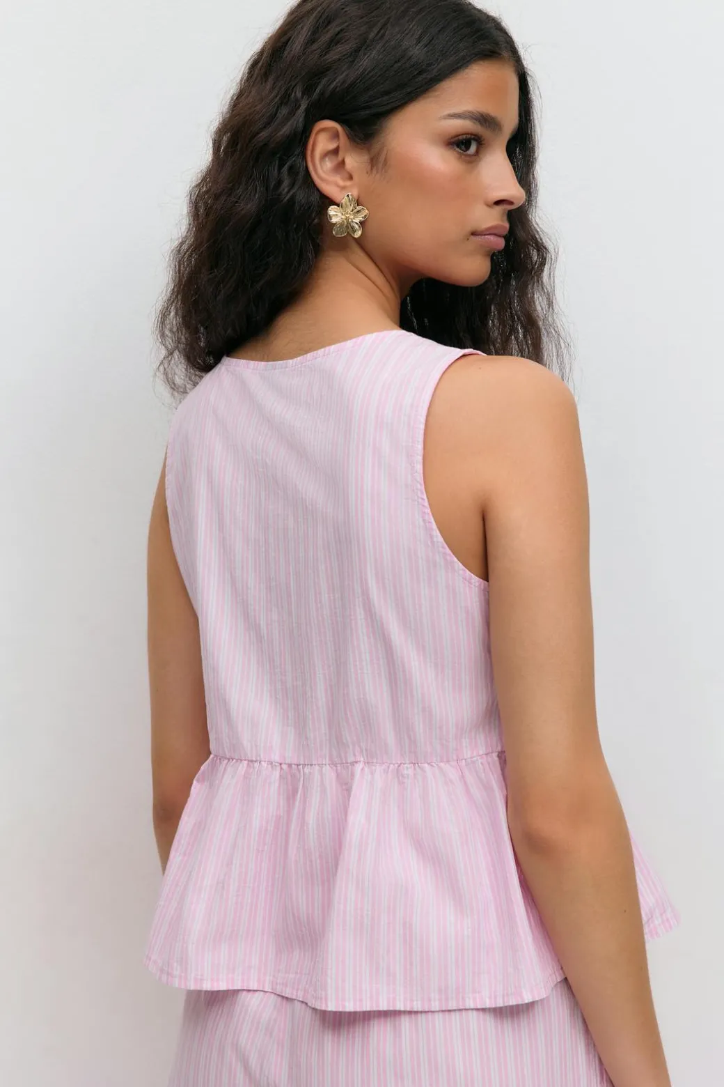 Peplum tie top