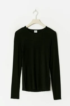 Premium long sleeve top