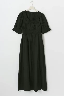 Puff sleeve dress