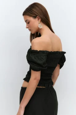 Puff sleeve frill top