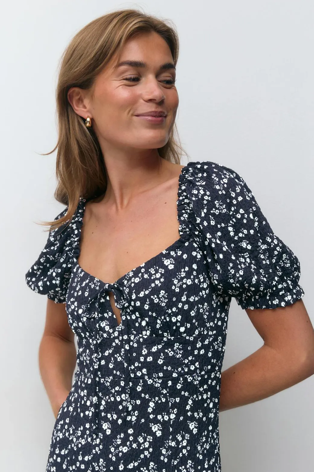 Puff sleeve midi dress