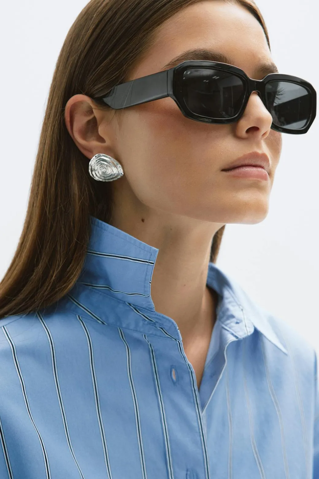 Rectangular sunglasses
