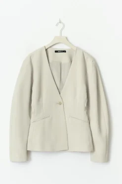 Sculpted blazer