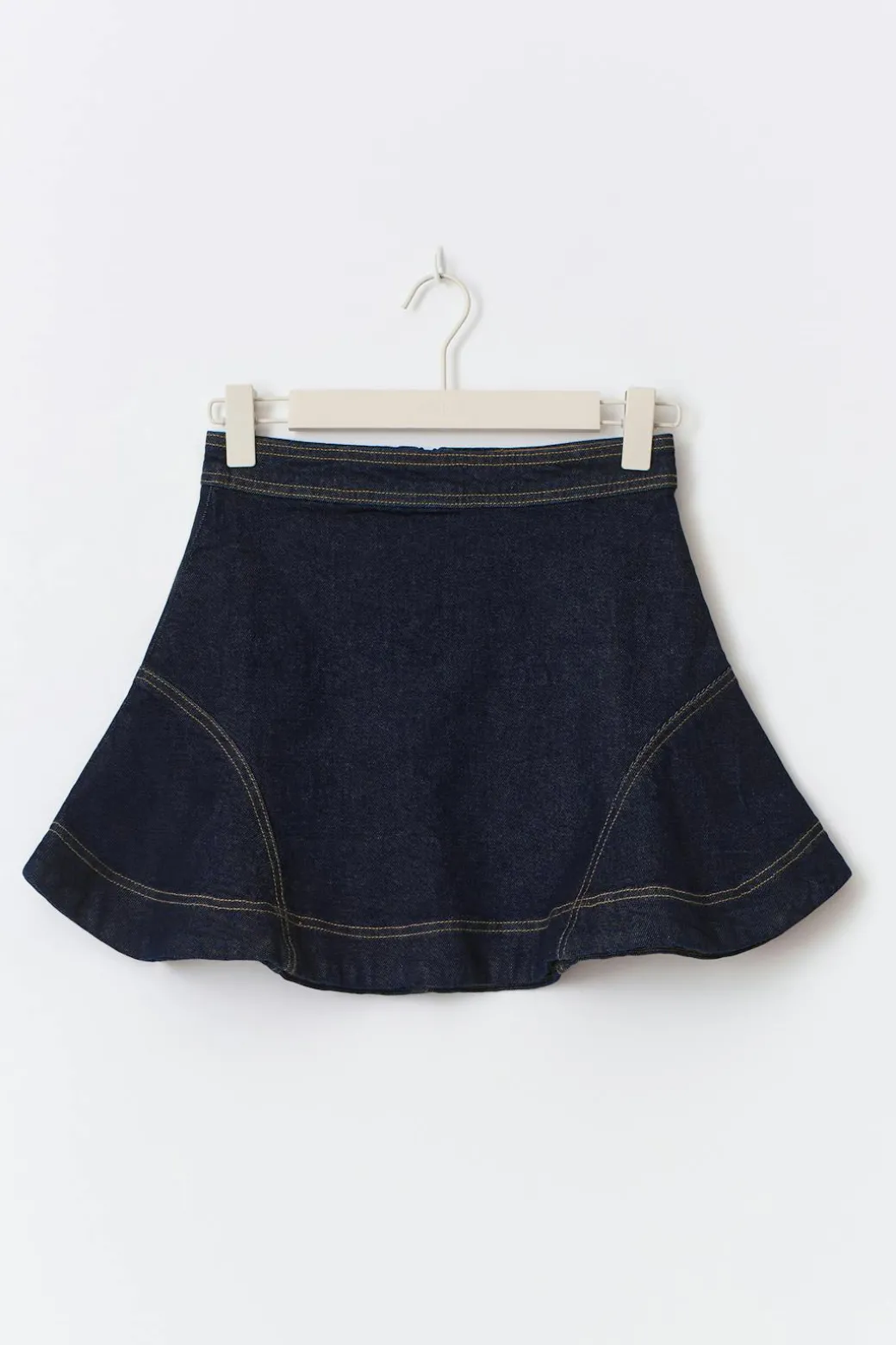 Sculpted denim skirt