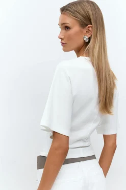 Sculpture seam detail top