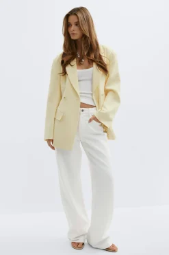 Shaped blazer