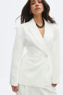 Shaped blazer