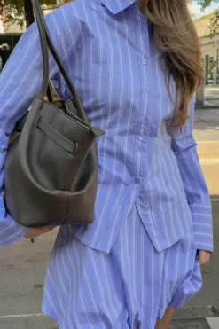 Shaped blouse