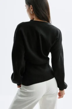 Shaped knitted cardigan