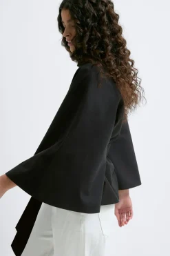 Short cape trench jacket