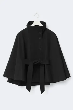 Short cape trench jacket