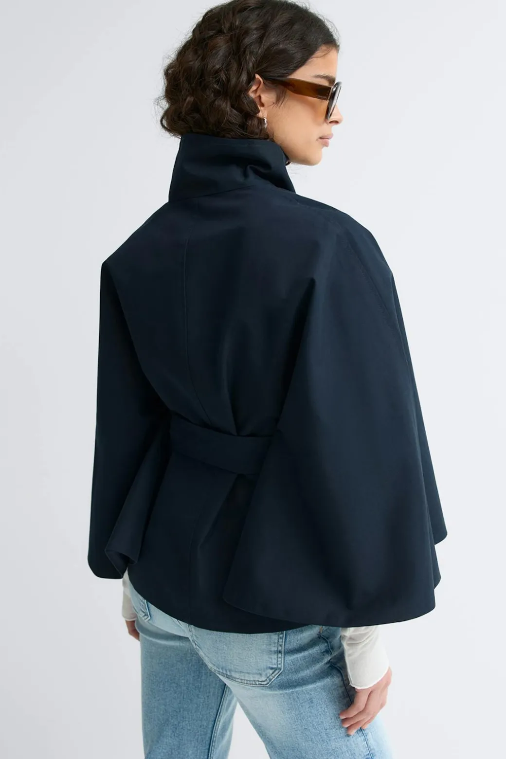 Short cape trench jacket
